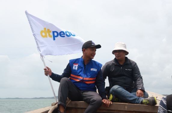 Bersinergi untuk Kebaikan, DT Peduli dan DKM Al Afdhol Bantu 70 KK di Pulau Teluk Nipah